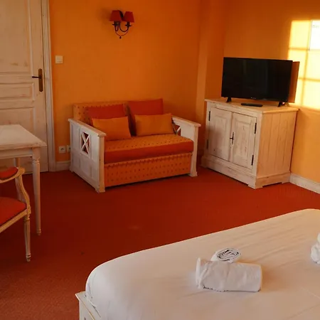 Отель Domaine La Grande Bruyere Touffreville (Calvados)