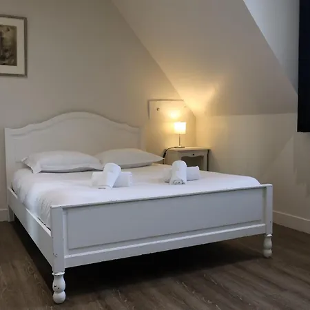 Отель Domaine La Grande Bruyere