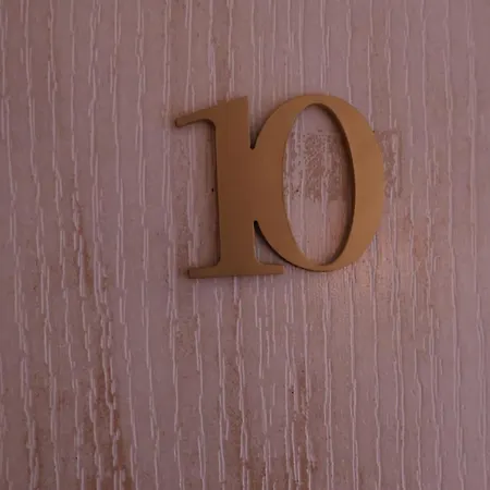 Отель Domaine La Grande Bruyere *