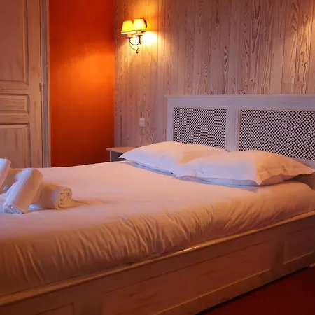 Domaine La Grande Bruyere Отель *