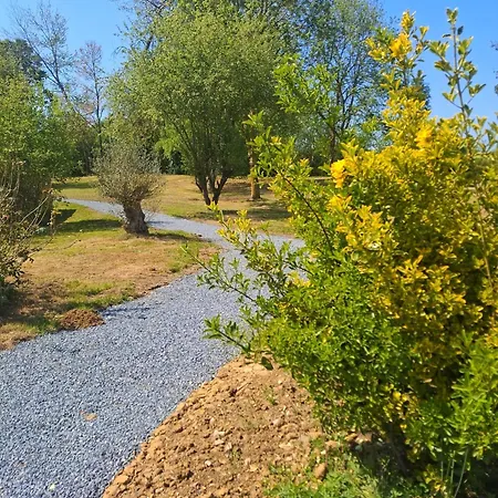 Domaine La Grande Bruyere Отель *